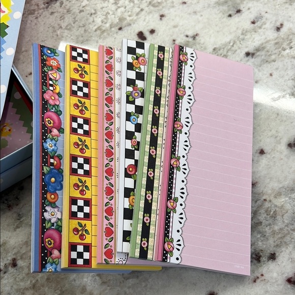 Floral Stationary Set - Blue and Red - Picture 3 of 7